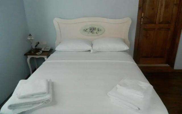 Kydalio Hotel