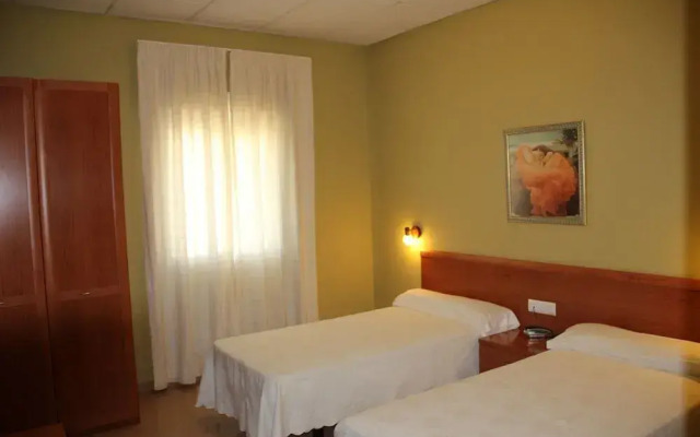 Hotel Dora