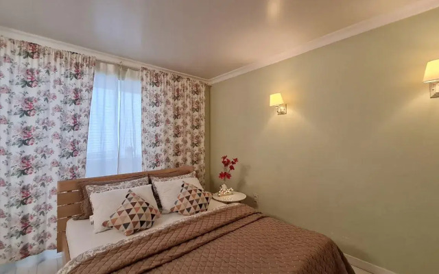 Sutki26 on Kuznechnaya Street