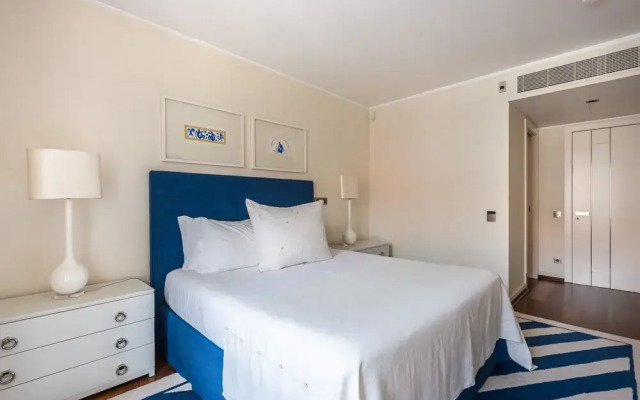 ALTIDO Lux Chiado 2-Floor 3-BR Apartment w/Garage