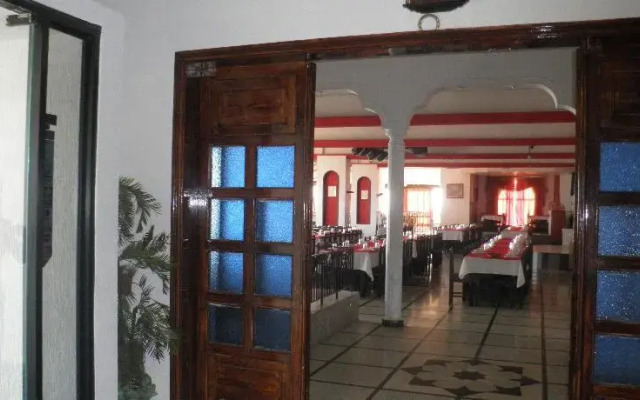 AlMayadine Hotel