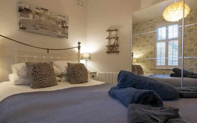 Harbour View - Flat 2