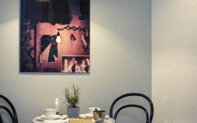 Apartments Freudian Sleep