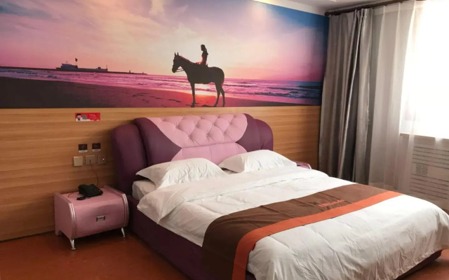 Jun Hotel Hebei Qinhuangdao Haigang District Yanshan Street Nursing School