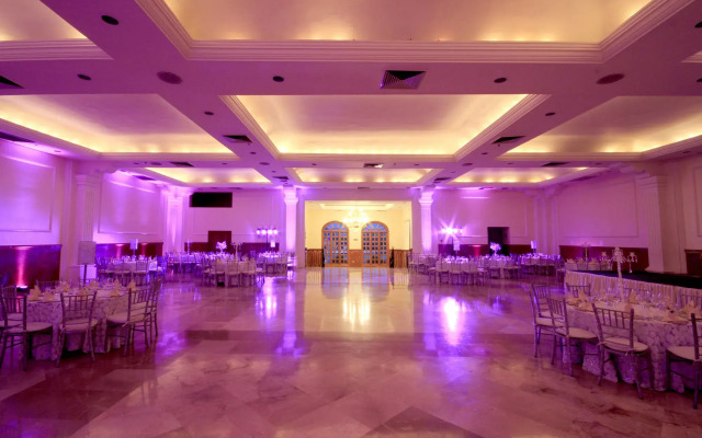 Holiday Inn Monclova by IHG