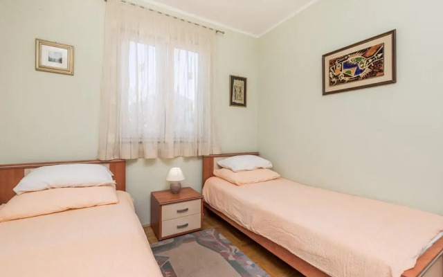 Nice Apartment in Rab With Wifi and 2 Bedrooms