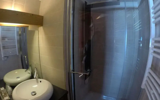 LIsatis Chalet Hotel