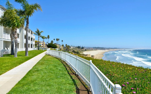 Pismo Lighthouse Suites