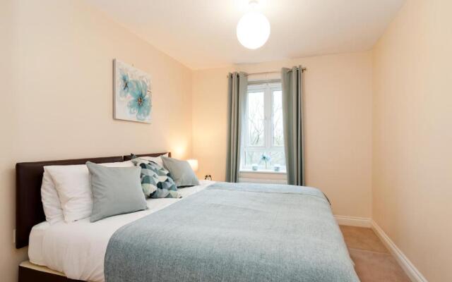 Central 2 bedroom apartment