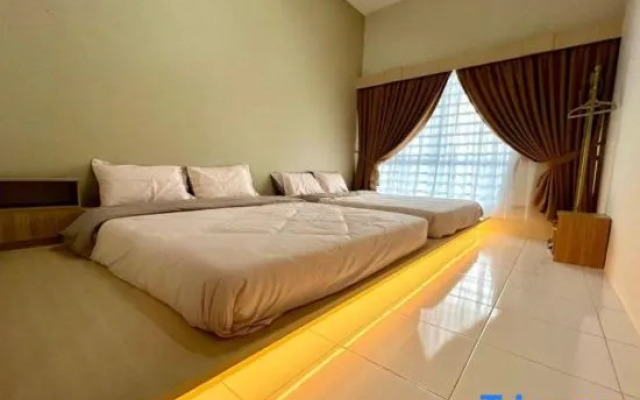 PoloStay Landed House 4 Room for 10 pax