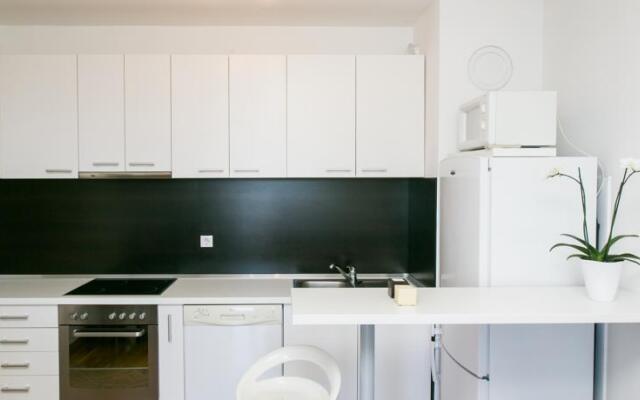 Apartment More