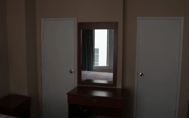 Gateway Inn