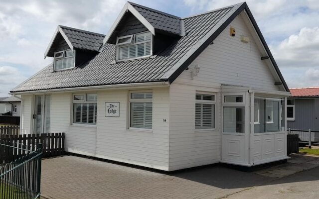 Stunning two Storey Spacious Chalet