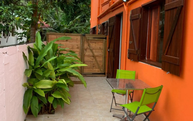 Les Lianes De Corail