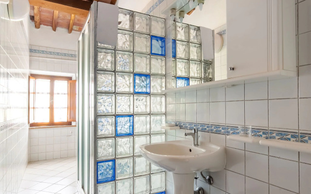 Typical Tuscan farmhouse with swimming pool and A/C