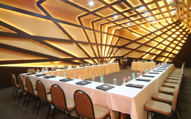 The Golden Crown Hotel & Spa, Colva