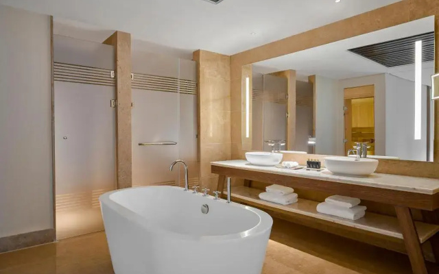 Hyatt Regency Cairo West