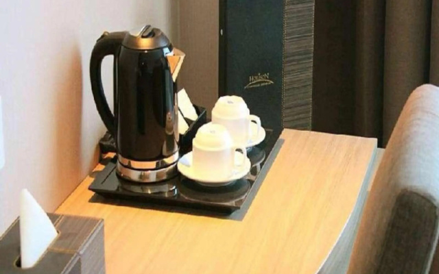 Hotel Remcy – Guest Rooms – Makassar