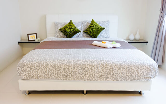 Shamrock Beach Villas 12