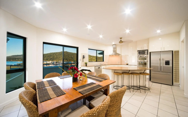 Portside Whitsunday Hotel