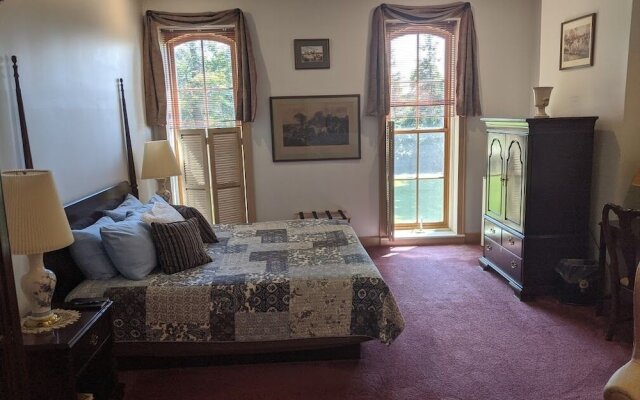 Oak Valley Inn & Suites