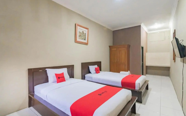 OYO 867 Bettah Coba Homestay