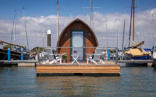 Sea Breeze Ark 900 Boat