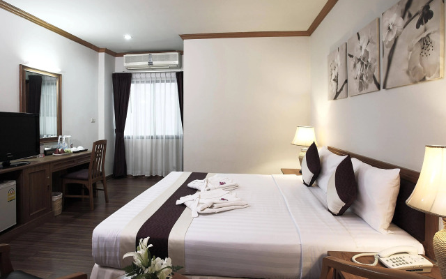 TK Palace Hotel & Convention
