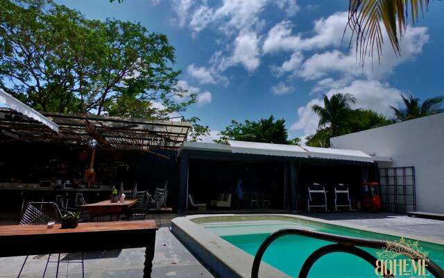 Radio Tulum Hotel
