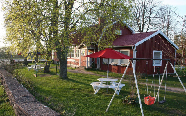 Edith & Julia Bed and Breakfast