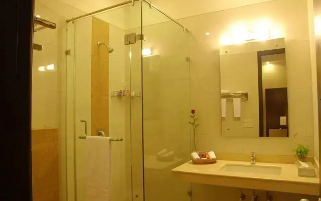 The Avenue by Seasons Hotels