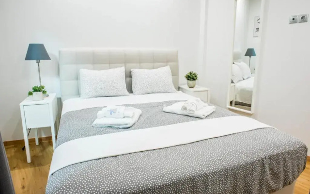 Α26 Pristine & modern flat near Monastiraki square in Athens