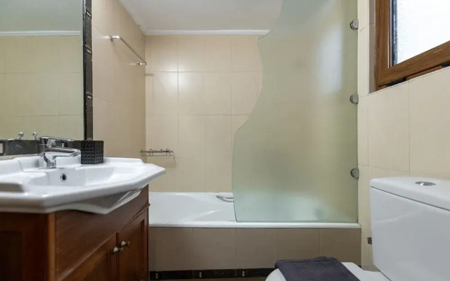 Phaedrus Living Luxury Flat Vyronas