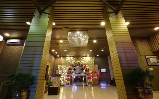 The Golden Oyster Hotel