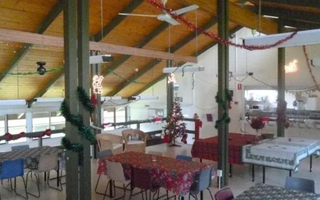 Christmas Creek Cafe & Cabins