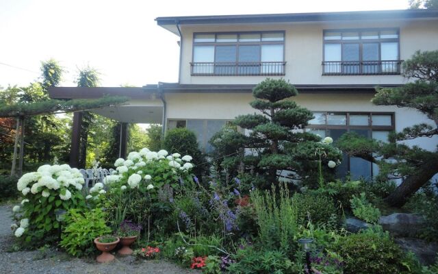 Yamanouchi Guest House