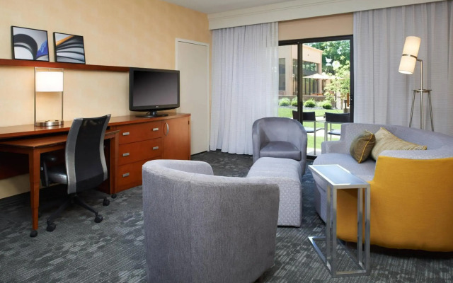 Courtyard by Marriott Columbus Dublin