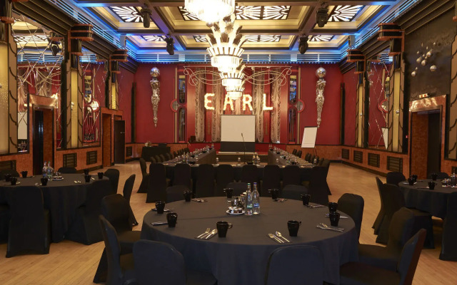 The Earl of Doncaster Hotel
