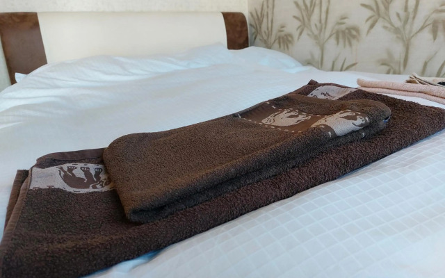 Flat at the edge of the center + parking