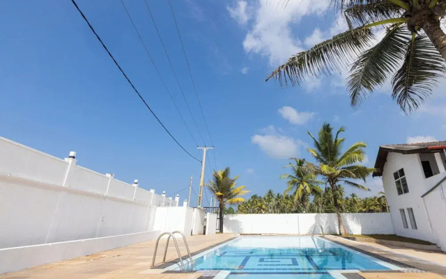Palazzo Beach Hikkaduwa