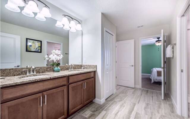 Champions Gate-1308cebwjgil