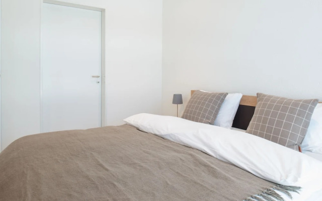 Nest - Bundesstrasse