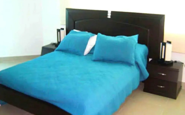 Torres del Lago Apartments