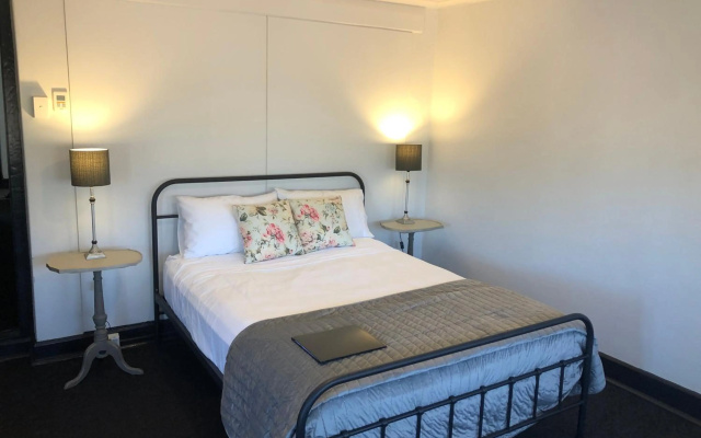 Toodyay Manor – Guest Rooms – Toodyay