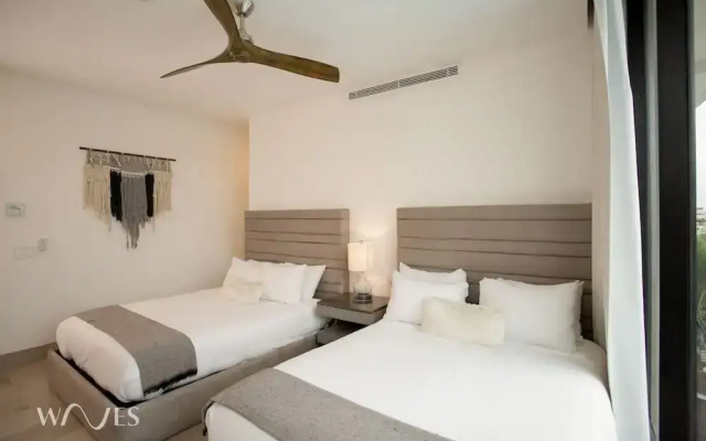 3 Br Ocean Front PH With Stunning Views