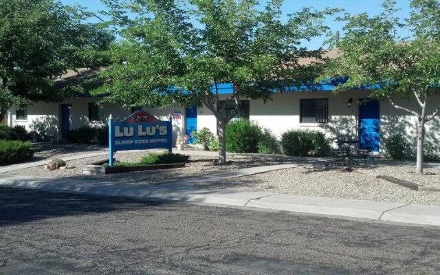 LuLu's Sleep Ezze Motel