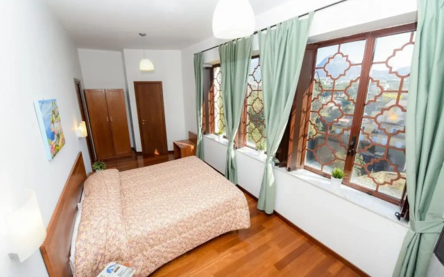Villa Crawford - Religious Hospitality