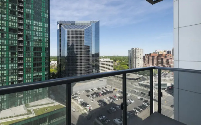 Metropolis Suites Yonge Sheppard