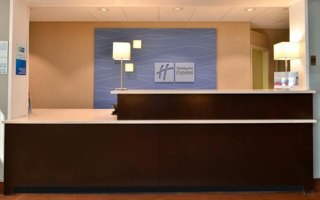 Holiday Inn Express Worcester