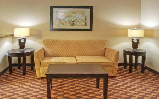 Holiday Inn Express Hotel & Suites Albuquerque Midtown by IHG